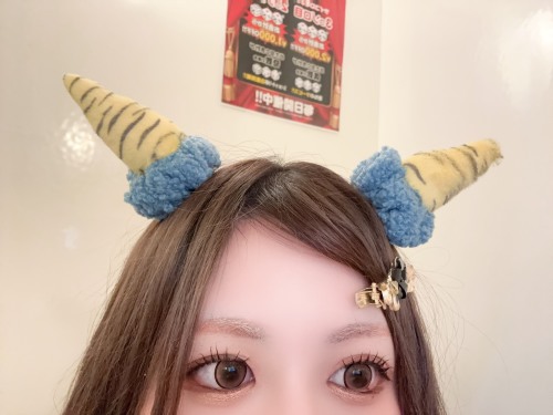 めい